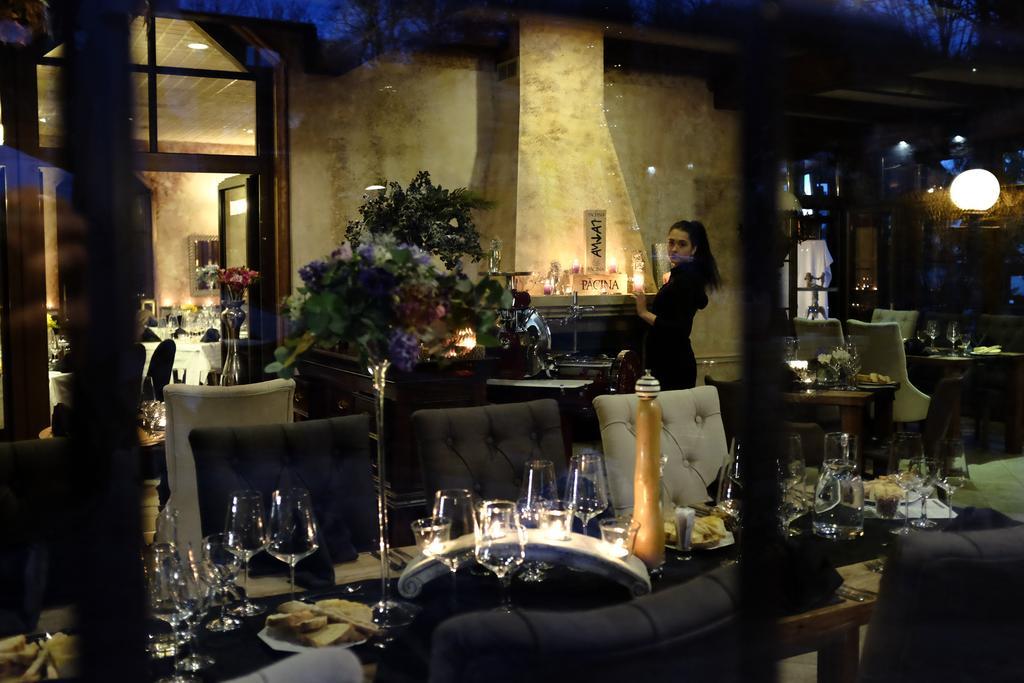 Bonato Hotel Nachod Exterior photo